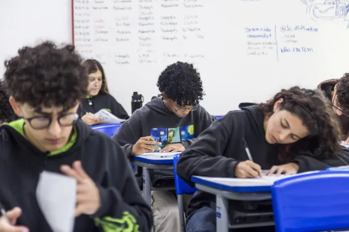 Provão Paulista começa nesta terça-feira (4) para 375 mil alunos da 3ª série do Ensino Médio