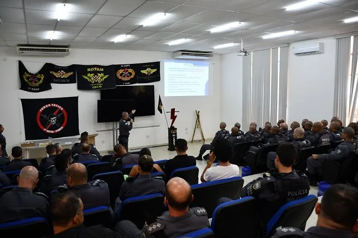 Polícia Militar realiza aula inaugural do VI Curso Operacional de Força Tática (COFT)