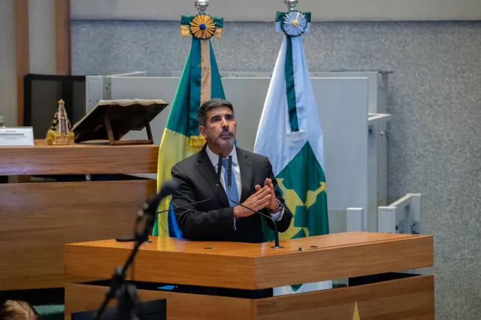 Roosevelt destaca que recomposição salarial da segurança e fruto da luta dos atores da área