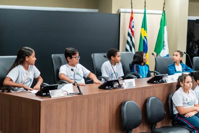 Sessão solene encerra segunda turma do Programa Vereador Mirim