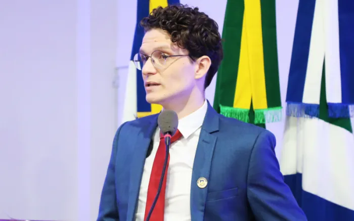 Franklin apresenta projeto para adaptar escolas de Dourados às mudanças climáticas