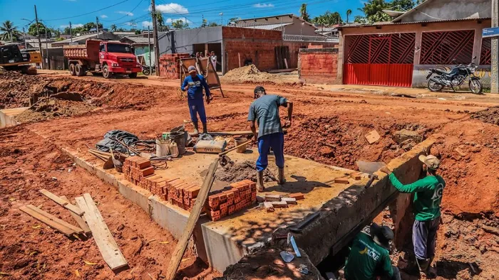 Prefeitura implanta galerias de drenagem no João Paulo II e põe fim a décadas de alagamentos na Baixada da Sobral