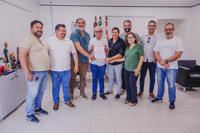 Cícero Lucena firma parceria com setor têxtil e garante qualificação profissional em João Pessoa
