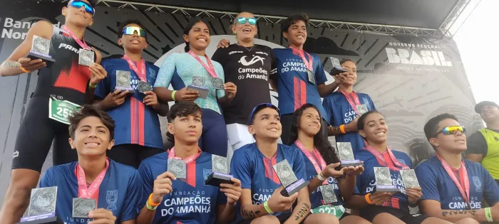 Fundação Campeões do Amanhã conquista 1º lugar geral do Ôxe Triatlo