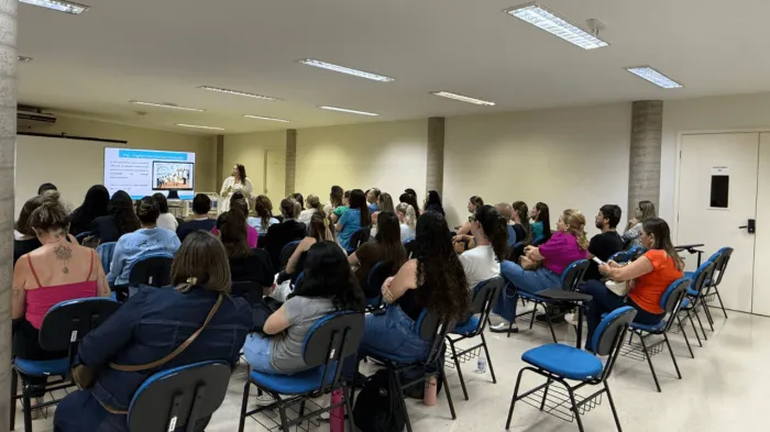 Profissionais da Urgência recebem capacitação sobre vacinas