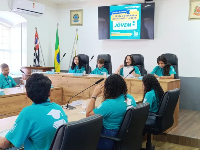 Parlamento Jovem 2026 promove eleição com participação de estudantes do ensino fundamental