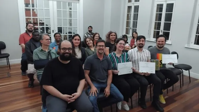 Desafio Literário incentiva escrita criativa em evento promovido pelo governo do Estado na Feira do Livro de Porto Alegre