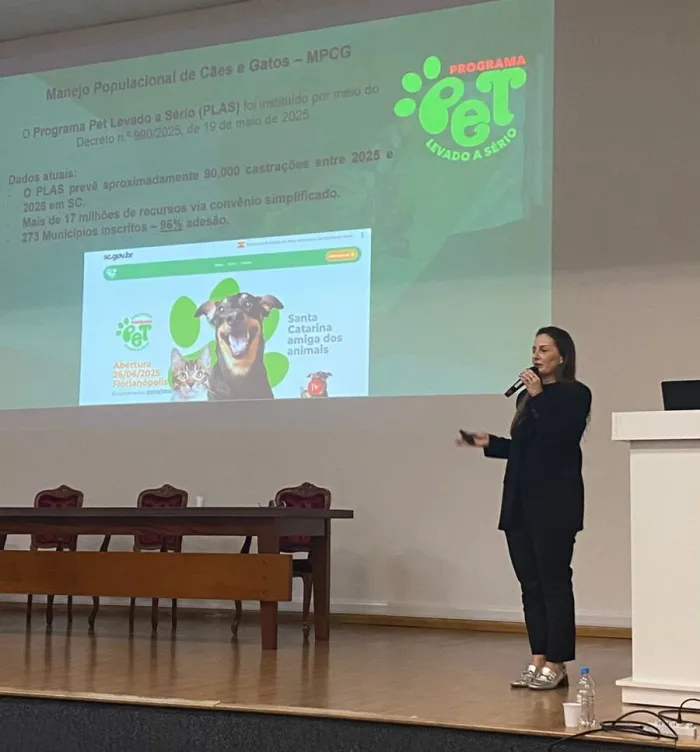 Dibea Estadual apresenta iniciativas do Governo de Santa Catarina em bem-estar animal em evento nacional de políticas públicas para o segmento