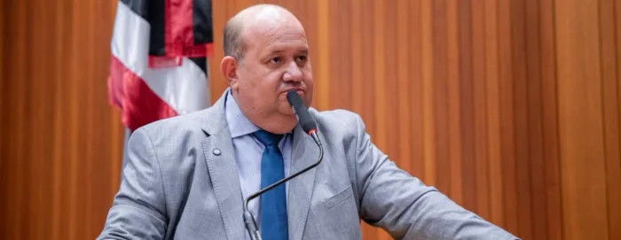 Fred Maia repercute entrega de ações e anúncio de mais obras do governo do Estado em Pedreiras