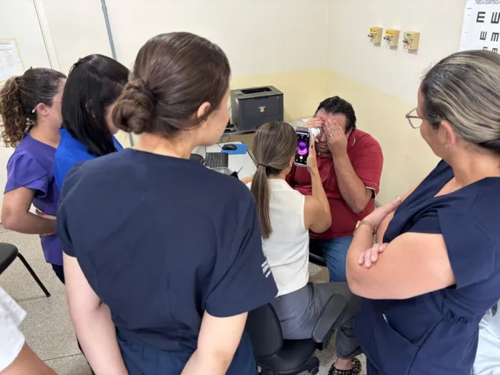 Equipe de enfermagem que participará do mutirão recebeu treinamento sobre o uso do retinógrafo portátil