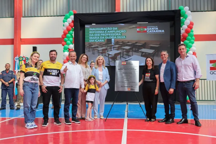 Com investimento de mais de R$ 8 milhões, governador inaugura obras em escola e nova quadra poliesportiva em Içara e Criciúma
