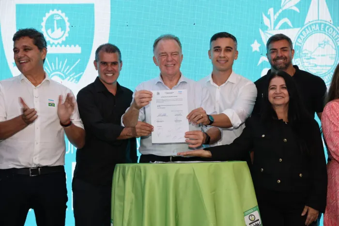 Governo do Estado autoriza obras de revitalização de praça e campo na Serra