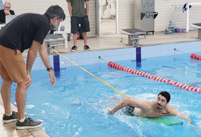 Udesc Cefid realiza testes com campeão mundial de surfe Yago Dora e mais quatro atletas de elite