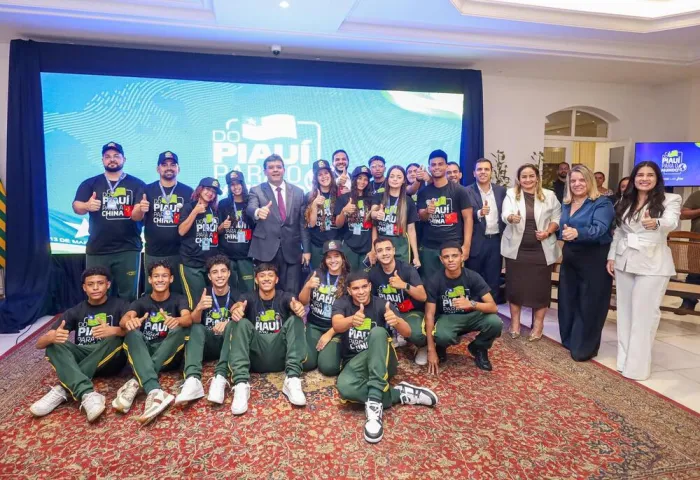 Programa do Piauí para o Mundo embarca estudantes da rede pública estadual para a China, nesta quarta-feira (19)