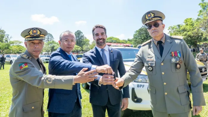 Governador Eduardo Leite entrega mais de R$ 100 milhões em viaturas para a segurança pública