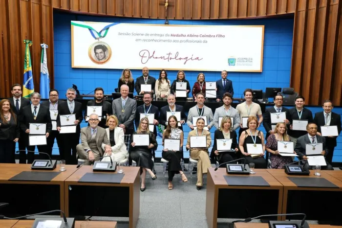 Odontologia: Reconhecimento da ALEMS aos profissionais da área ressalta compromisso Saúde