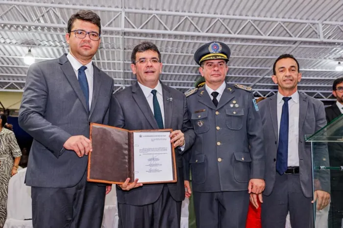 Rafael Fonteles promove 347 policiais, alcançando mais de 4 mil promoções na PM em três anos de gestão