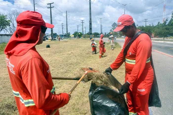 Emlur mantém ações de conservação nas áreas por onde fiéis passarão durante Romaria da Penha