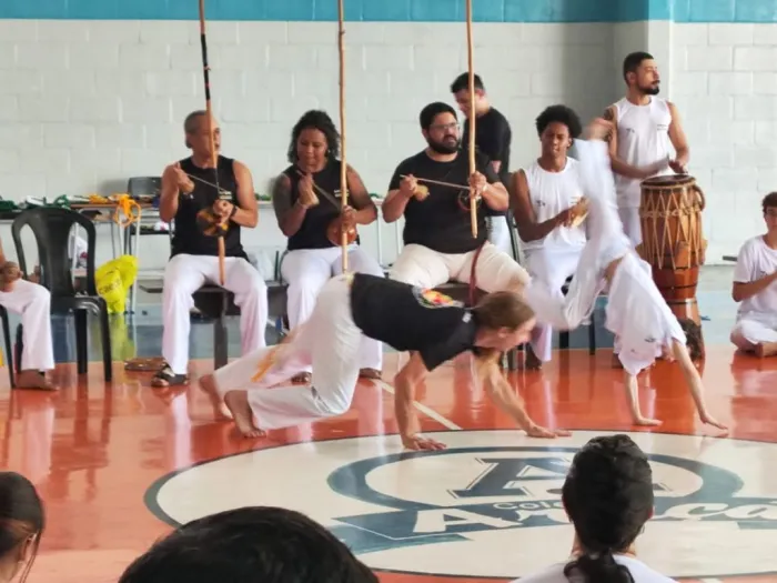 Projeto municipal de capoeira participa de cerimônia de graduação em Araçatuba