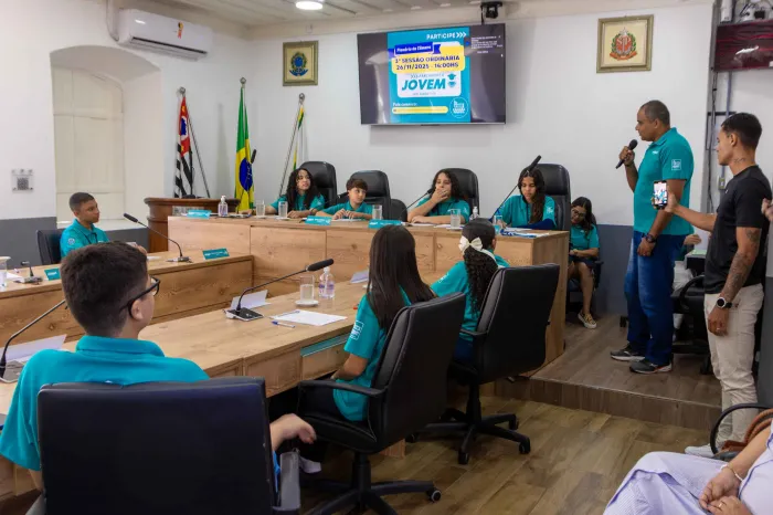 Parlamento Jovem encerra atividades com 15 requerimentos, três moções e discursos emocionados na Câmara de São Sebastião