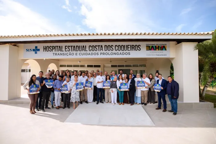Prefeita Débora Regis participa da inauguração do 1º Hospital de Transição e Cuidados Prolongados, em Lauro de Freitas