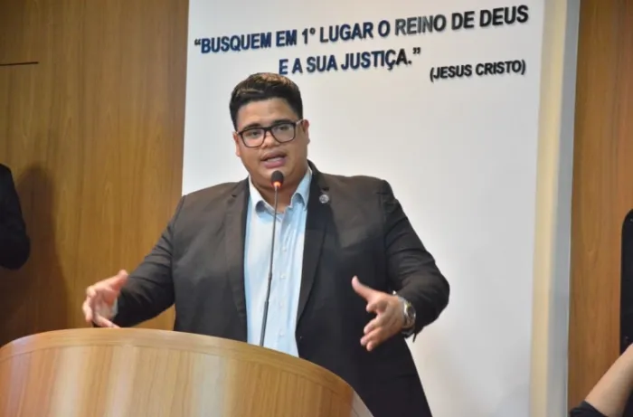 Marlon Botão propõe criação de campanha permanente para cuidados com idosos