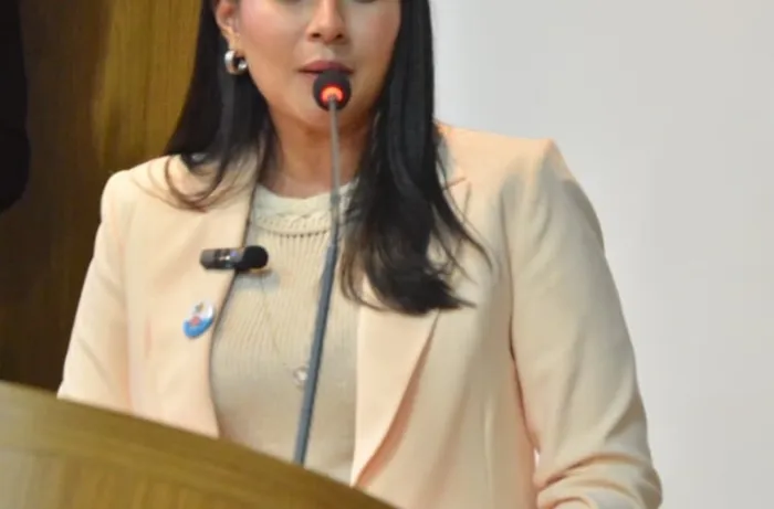Clara Gomes propõe conscientizar população sobre parto prematuro