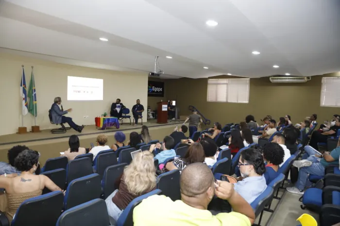 Seminário marca os 10 anos da Política Estadual de Saúde LGBTQIAPN+ em Pernambuco