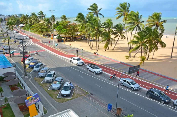 Portaria proíbe brinquedos de controle remoto e autopropelidos nos largos e calçadas da Orla de João Pessoa