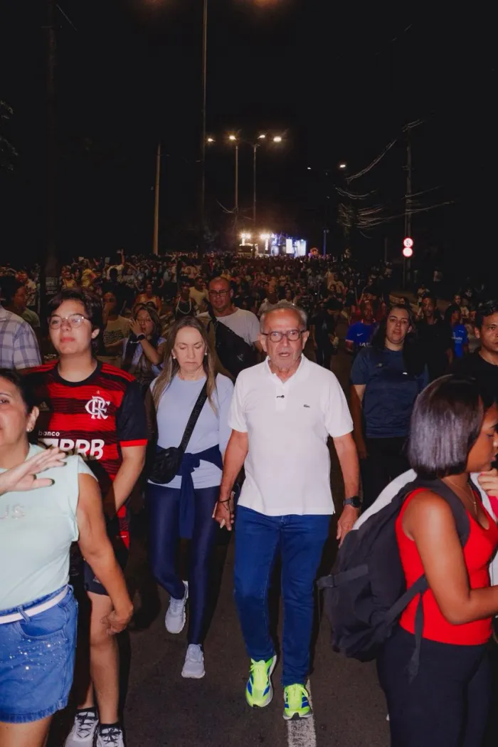 Cícero Lucena percorre Romaria da Penha junto a multidão de fiéis e destaca simbolismo do maior evento religioso da Paraíba