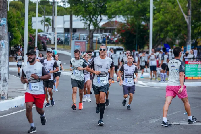 Corrida da Igualdade em Lauro de Freitas reúne atletas e marca o encerramento do Novembro Negro