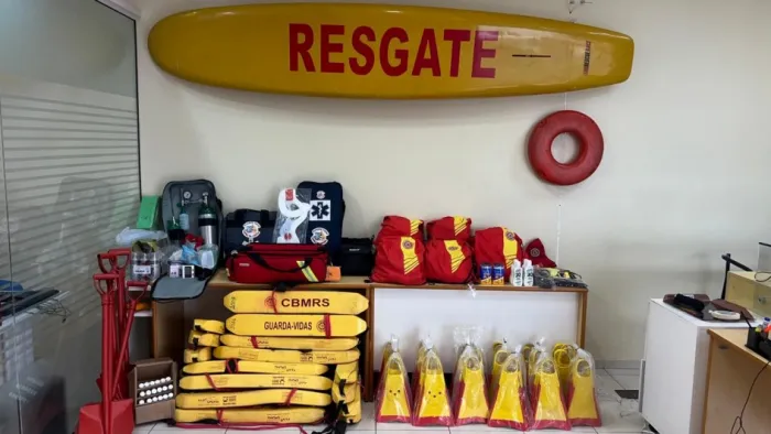 Guarda-vidas iniciam operação preventiva no litoral gaúcho para a temporada 2025/2026