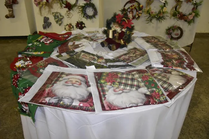 Com ótimas opções de presentes, Bazar de Natal do Fundo Social acontece no PDA