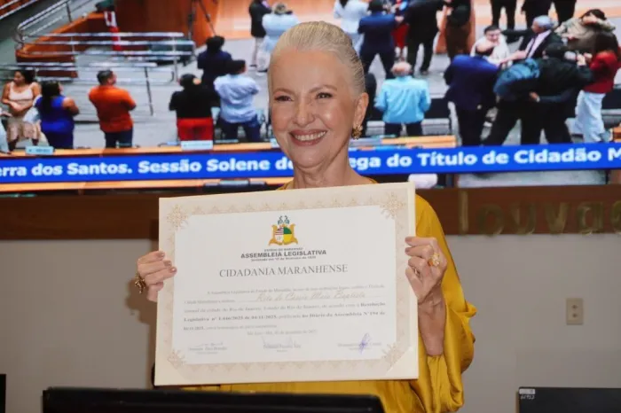 SÃO LUÍS – Rita de Cássia Maia Baptista recebe título de cidadã maranhense