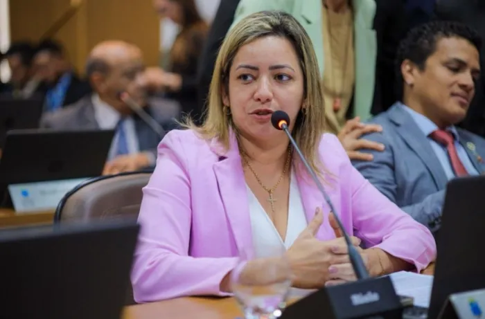 Professora Magnólia propõe programa de assistência a pessoas com transtorno de deficit de atenção e hiperatividade