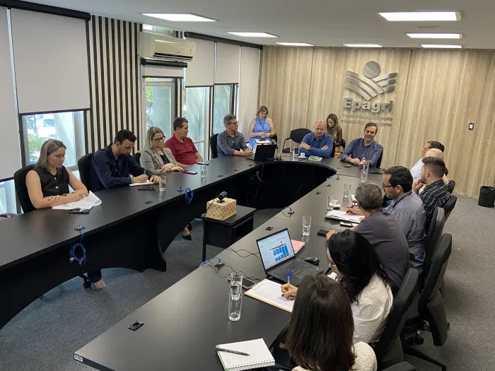 Secretaria da Agricultura e Pecuária discute estratégias para fortalecer o setor leiteiro e ampliar a competitividade