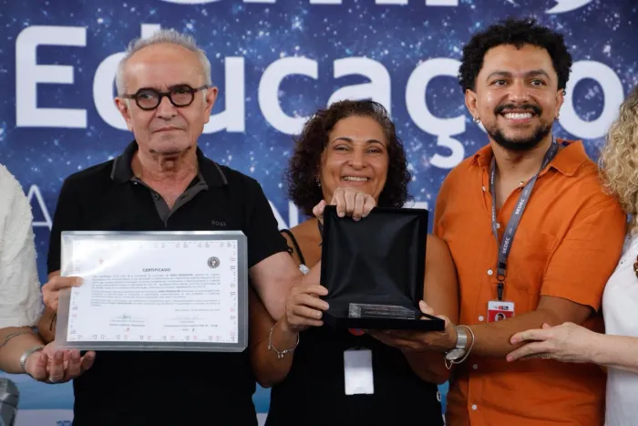 Cícero Lucena recebe prêmio da ONU na Educação e celebra mais uma edição do Aluno Nota 10 para mais de 2 mil estudantes