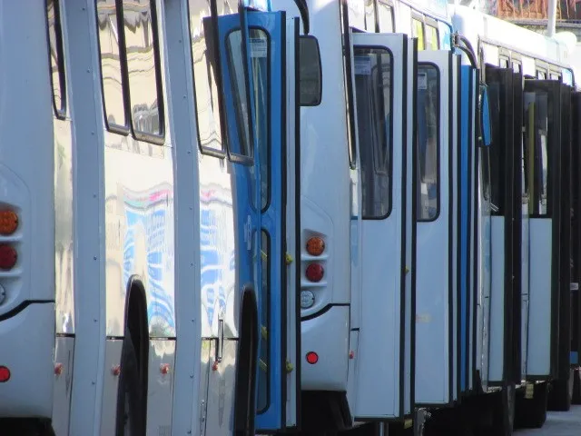 Ceturb-ES reforça linhas que atendem aos balneários da Grande Vitória para o Verão