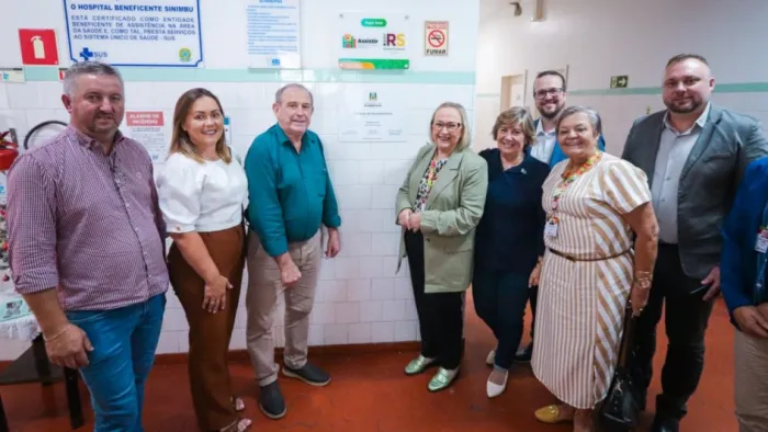 Em Sinimbu, entrega de novos equipamentos pelo governo do Estado marca recuperação de hospital após enchente de 2024