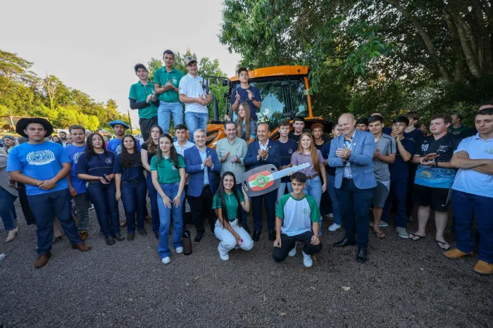 Governador anuncia equipamentos e parceria inédita para fortalecer ensino agrotécnico em SC 