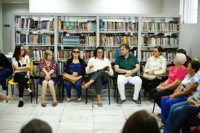 Clube de Leitura tem primeiro encontro e recebe o nome Juventude 60+, sugerido pelas participantes