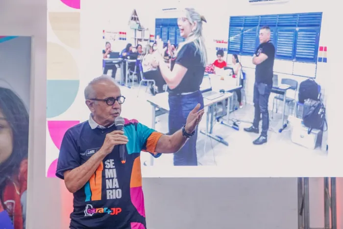 Cícero Lucena exalta avanços na Rede Municipal de Ensino ao encerrar o seminário ‘Letrar+JP’