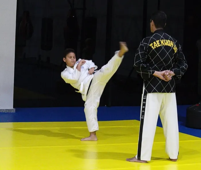 Sesport sedia Exame Estadual de faixa preta e dan de taekwondo