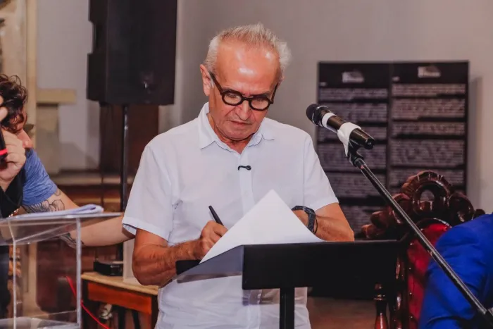 Cícero Lucena assina termo de compromisso com o PAC para restauração do prédio da antiga Superintendência da Alfândega