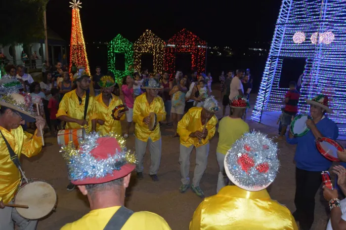 Tradição e cultura estarão presentes na Praça Tancredo Neves com apresentação de Terno de Reis a partir deste sábado,13