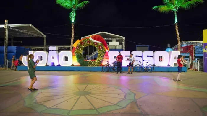 Prefeitura publica editais para comerciantes que querem trabalhar no show de Frei Gilson, Réveillon e Forró Verão