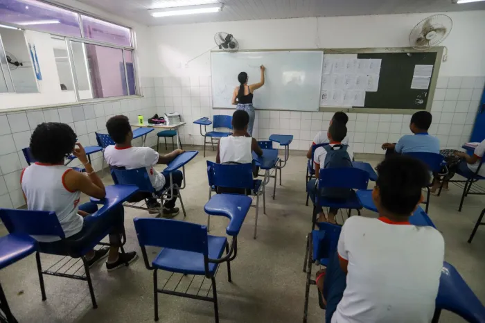 Prefeitura de Lauro de Freitas adere a programa federal de incentivo financeiro por desempenho no IDEB 2026