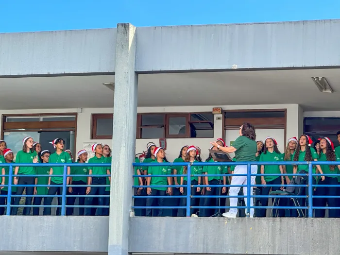 Complexo Hospitalar de Mangabeira recebe apresentação do Coral Jovem da Unimed