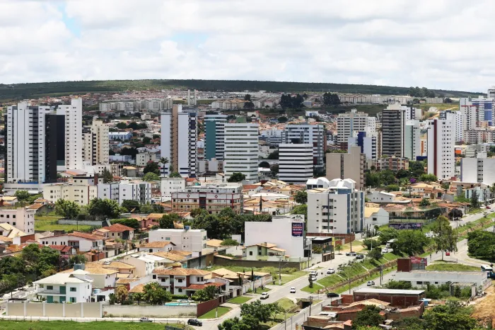 Vitória da Conquista avança na economia baiana e sobe para a 5ª posição no ranking do PIB do estado