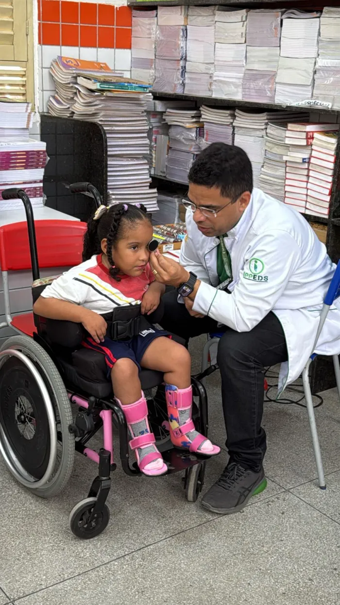 Programa ‘Olhar João Pessoa’ entregou quase 4 mil óculos em 2025 e deve alcançar cerca de 6 mil estudantes em 2026